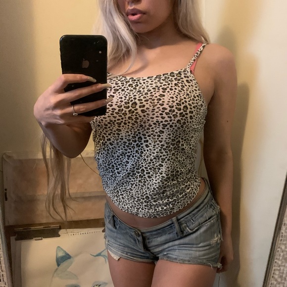 Forever 21 Tops - Forever 21 Leopard Top 🐆